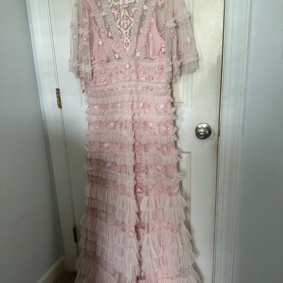 NWT! $798 Mac Duggal High-Neck Ruffle Tiered Floral Gown Romantic Elegant SZ 12 - Picture 7 of 12